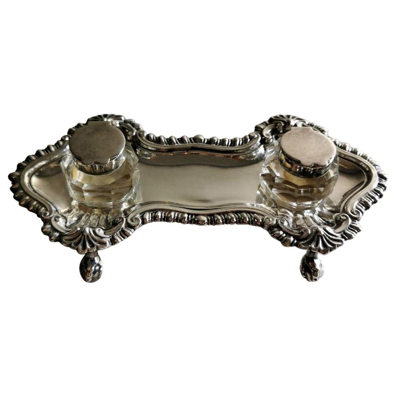 Victorian English Inkwell in Silver Plated, Queen Anne Style 