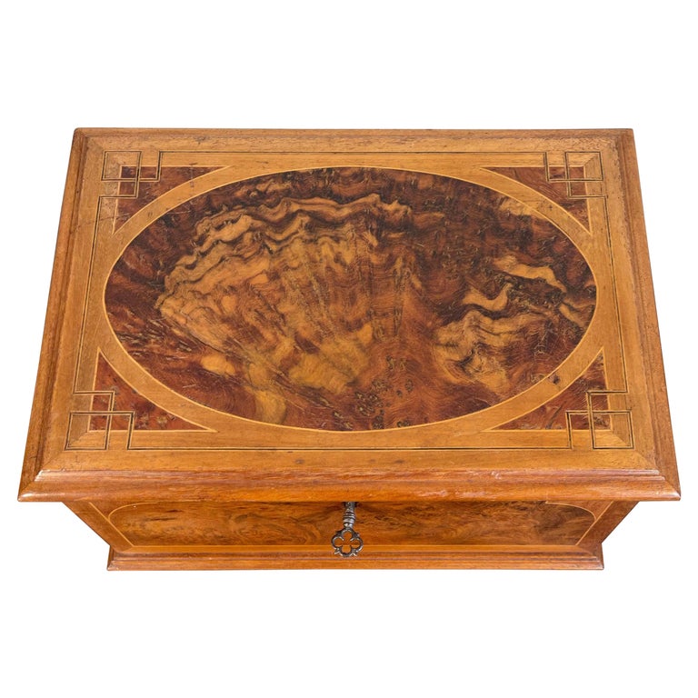 Beautiful Jewelry or Collecting Treasure Box Inlaid with Walnut, Burl