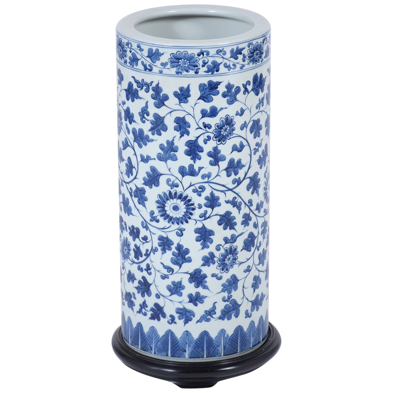 Chinese Porcelain Umbrella Stand For Sale at 1stDibs