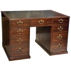 Bureau de partenaire en acajou d'époque George III, vers 1800
