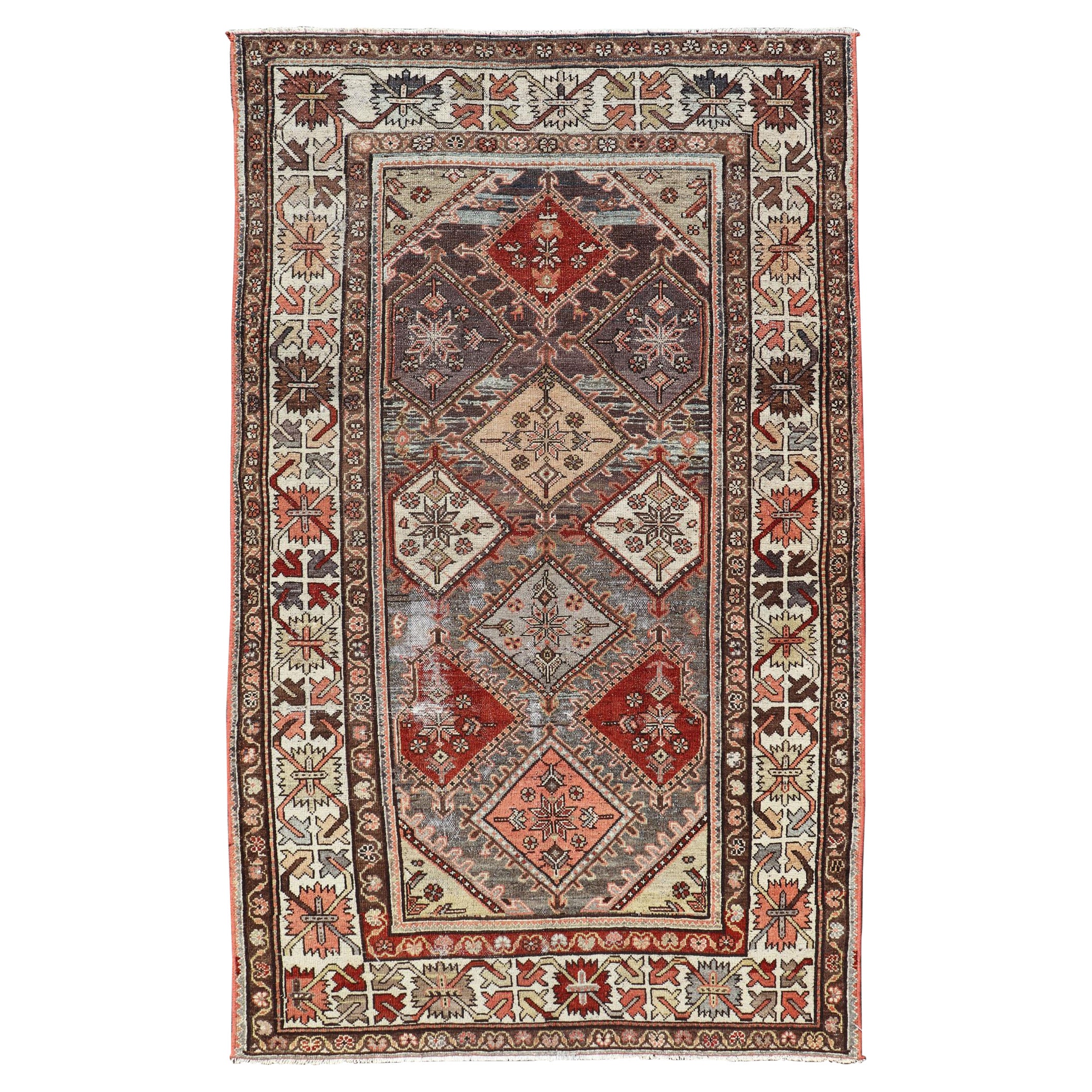 Magnifique tapis persan ancien Bakhitari à motif de diamants en gris et multicolore
