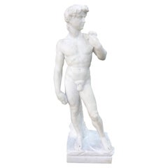 Sculpture italienne de David en marbre de Carrare vintage