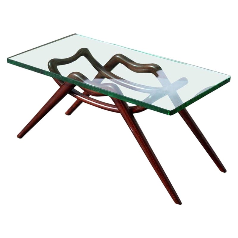 Tisch-Couchtisch mit Glasplatte und Fuß aus geschwungenem Mahagoniholz Fontana Arte, Mid-Century-Design im Angebot