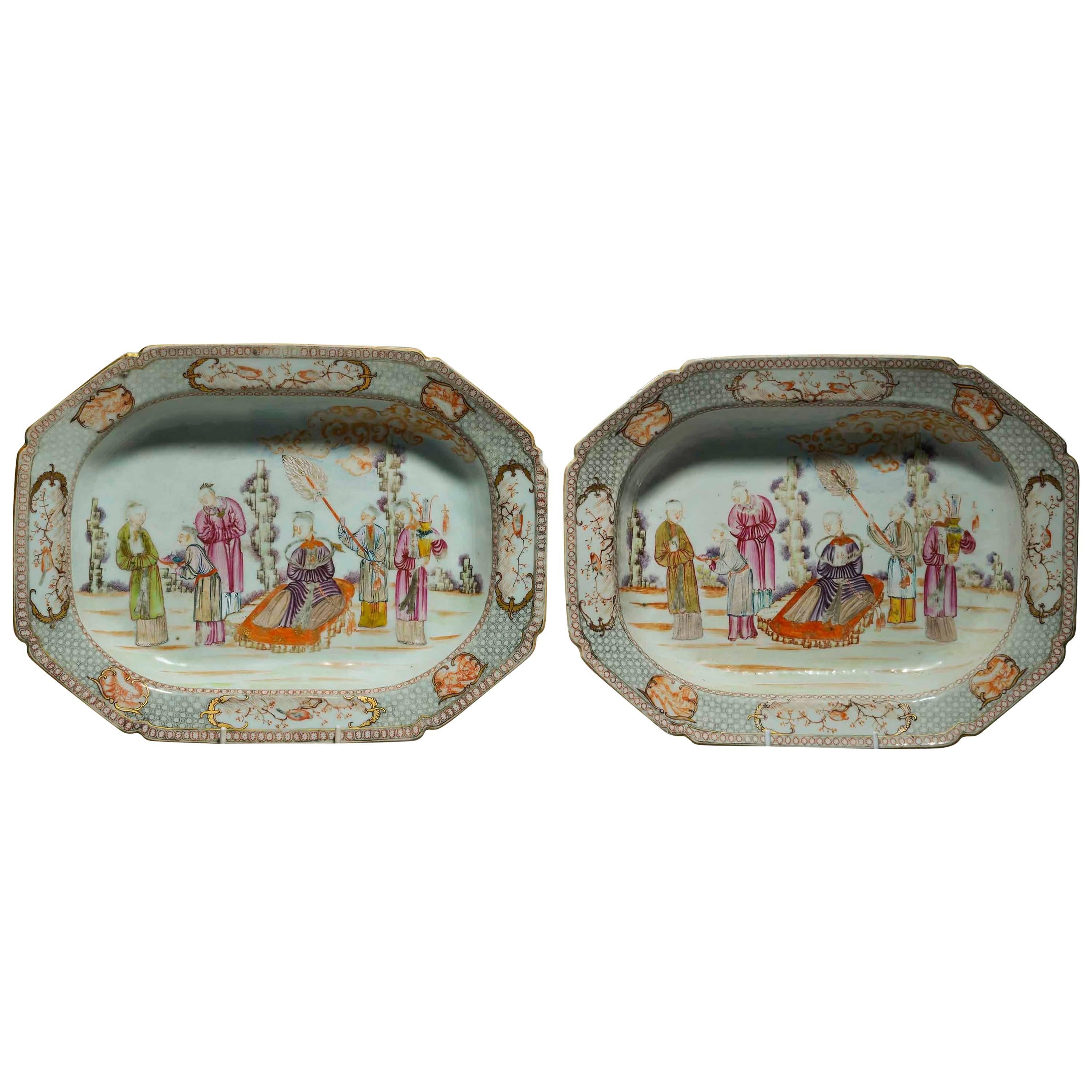Rare Pair of 18th Century Chinese Deep Rectangular Dishes For Sale
