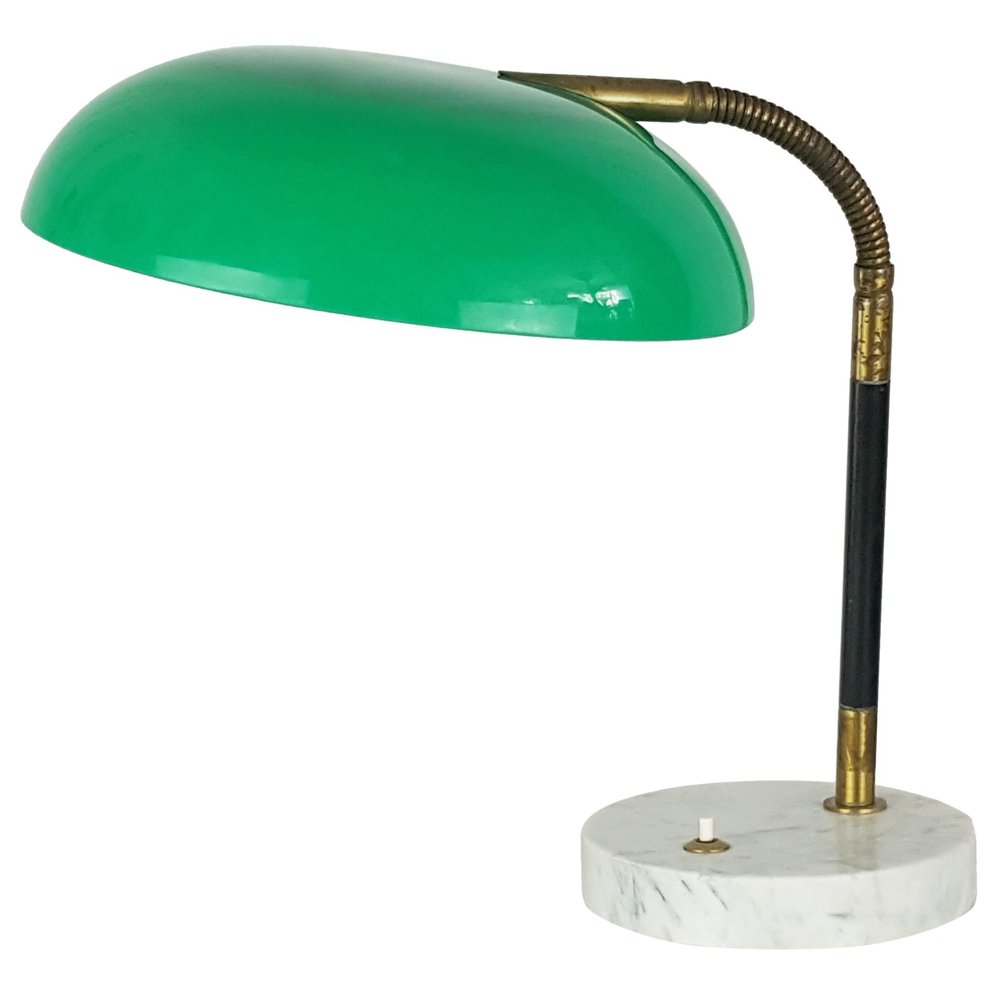 Lampe de table du milieu du siècle en plexiglas vert, laiton et marbre par Stilux en vente