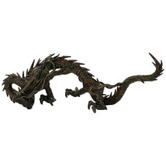 Okimono japonais en bronze représentant un dragon:: période Meiji