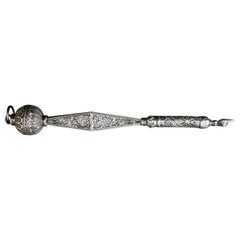 Antique Early 20th Century Sterling Silver Openwork Filigree Yad or Torah Pointer