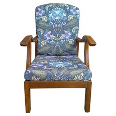Parker Knoll, Mid-Century English Arts & Crafts Style Oak Reclining Armchair