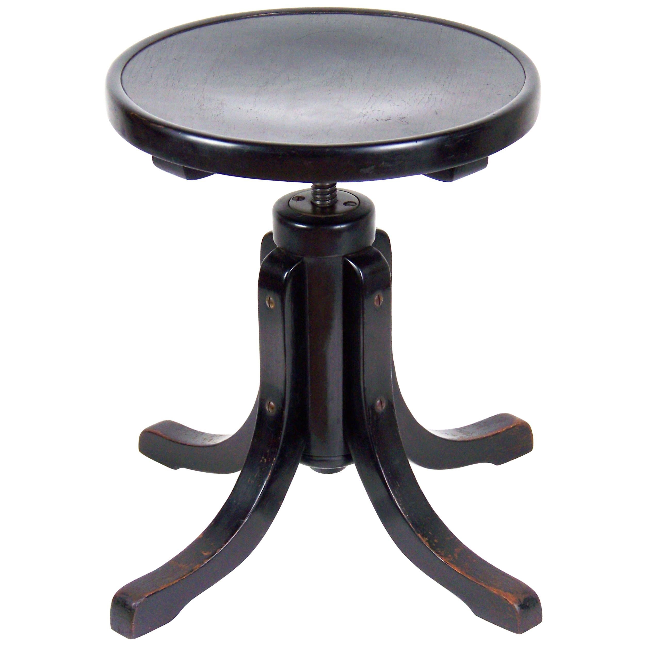 Piano stool Thonet, circa 1930