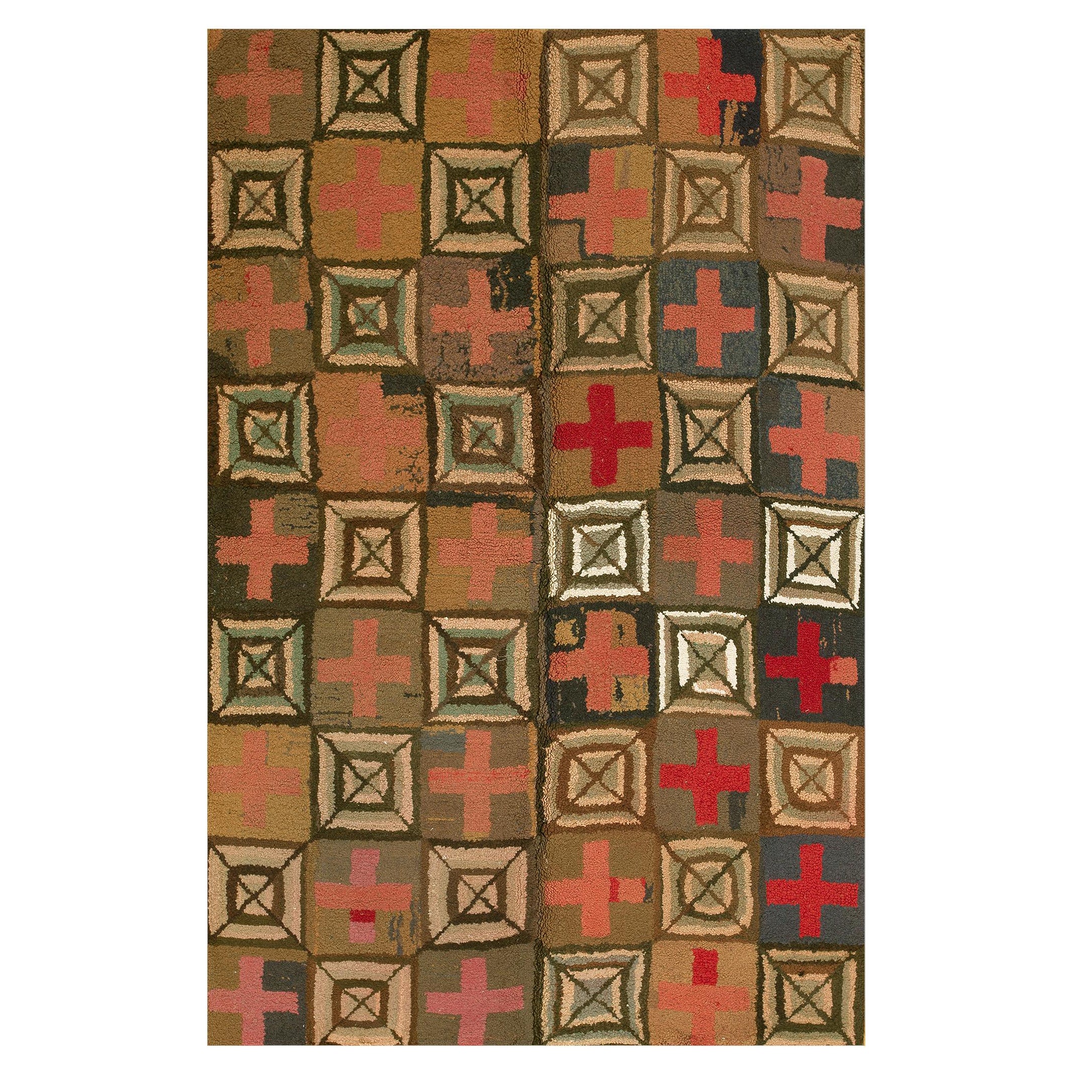 Amerikanischer Kapuzenteppich aus der Mitte des 20. Jahrhunderts ( 1,82 m x 1,83 m – 180 x 255 cm)