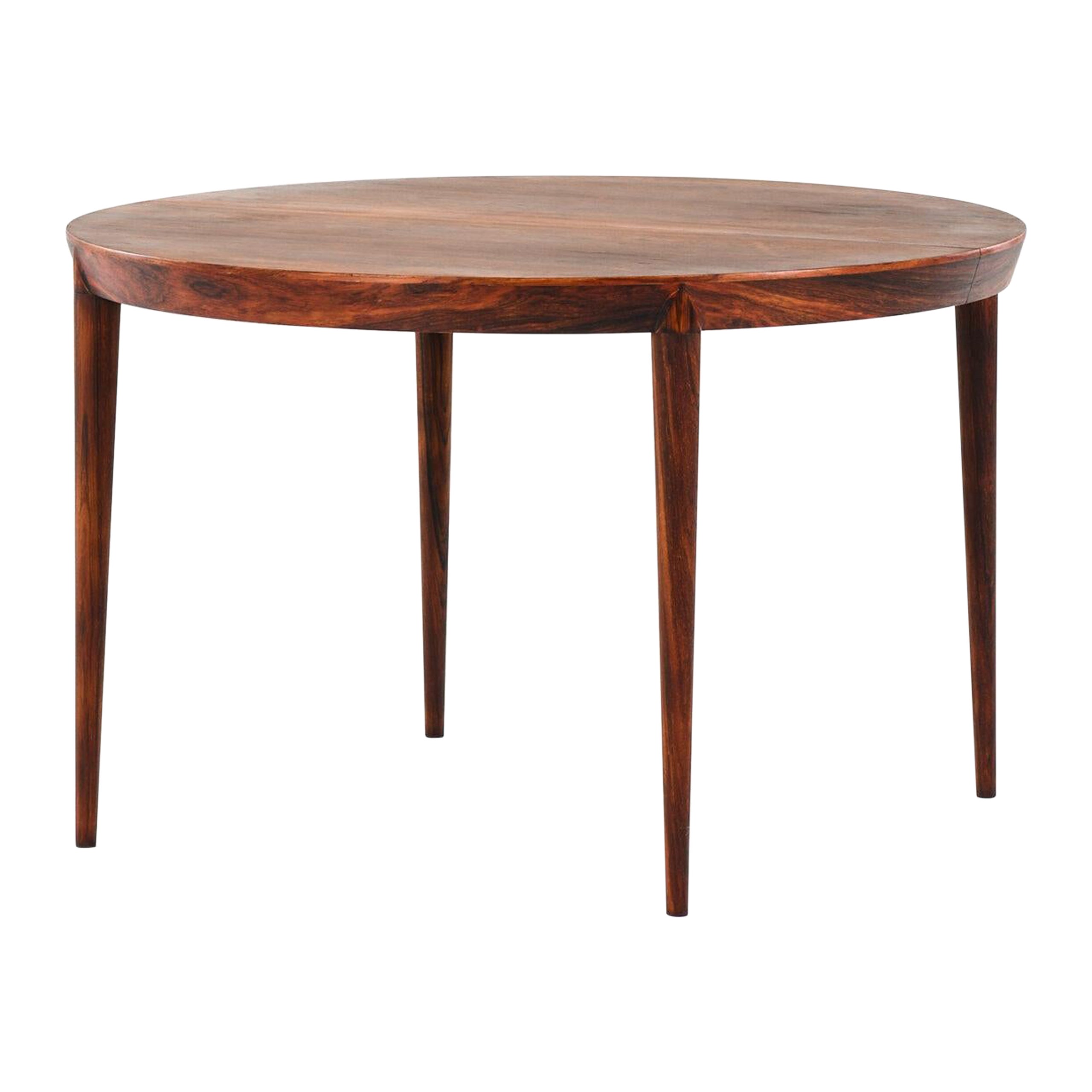 Erik Riisager Hansen Dining Table Model 71 Produced by Haslev Møbelsnedkeri For Sale