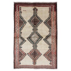 Tapis persan Gabbeh vintage avec motif tribal en crème, rouge et vert