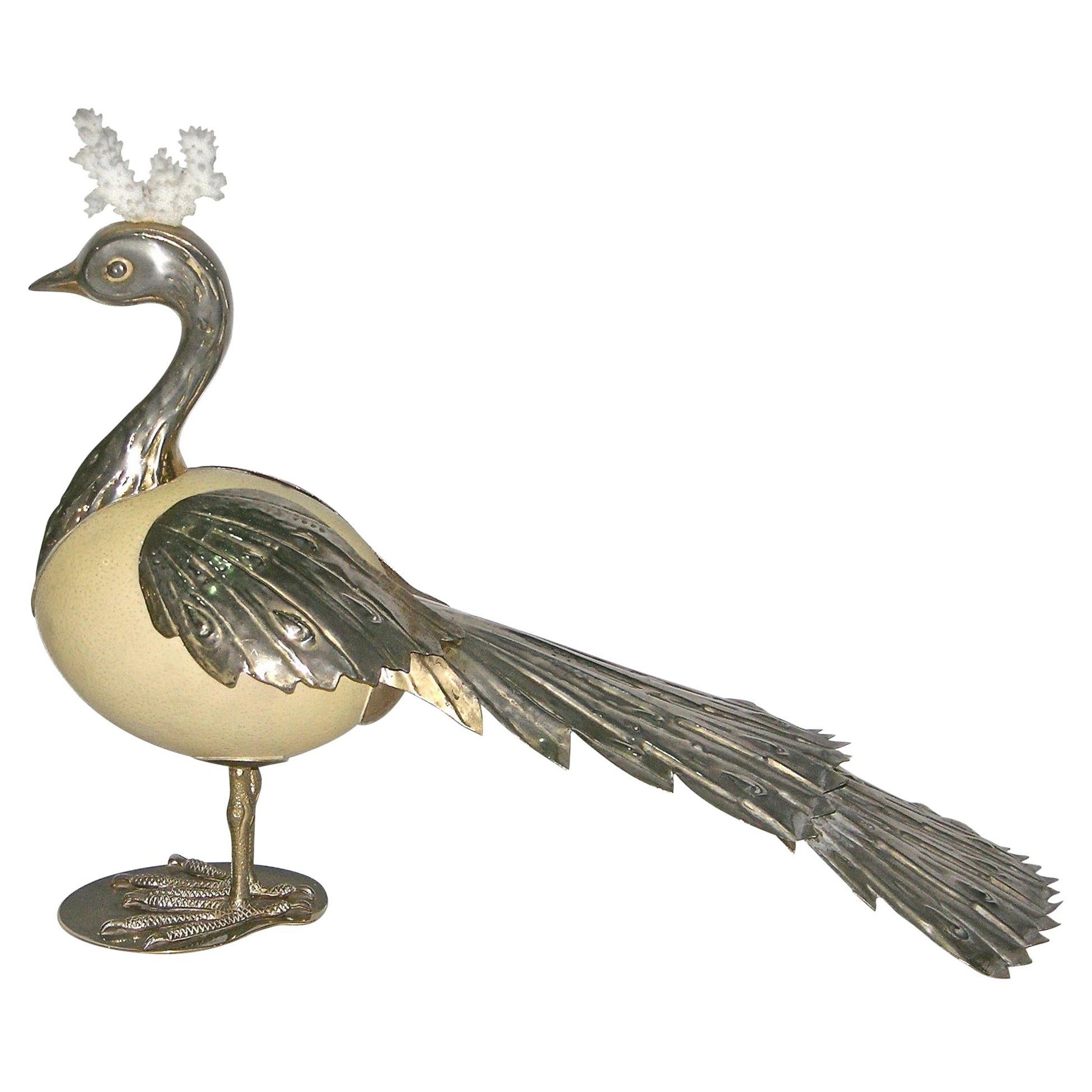 Sculpture d'oiseau crème italienne Antonio Pavia des années 1970 en métal argenté avec crête blanche en vente