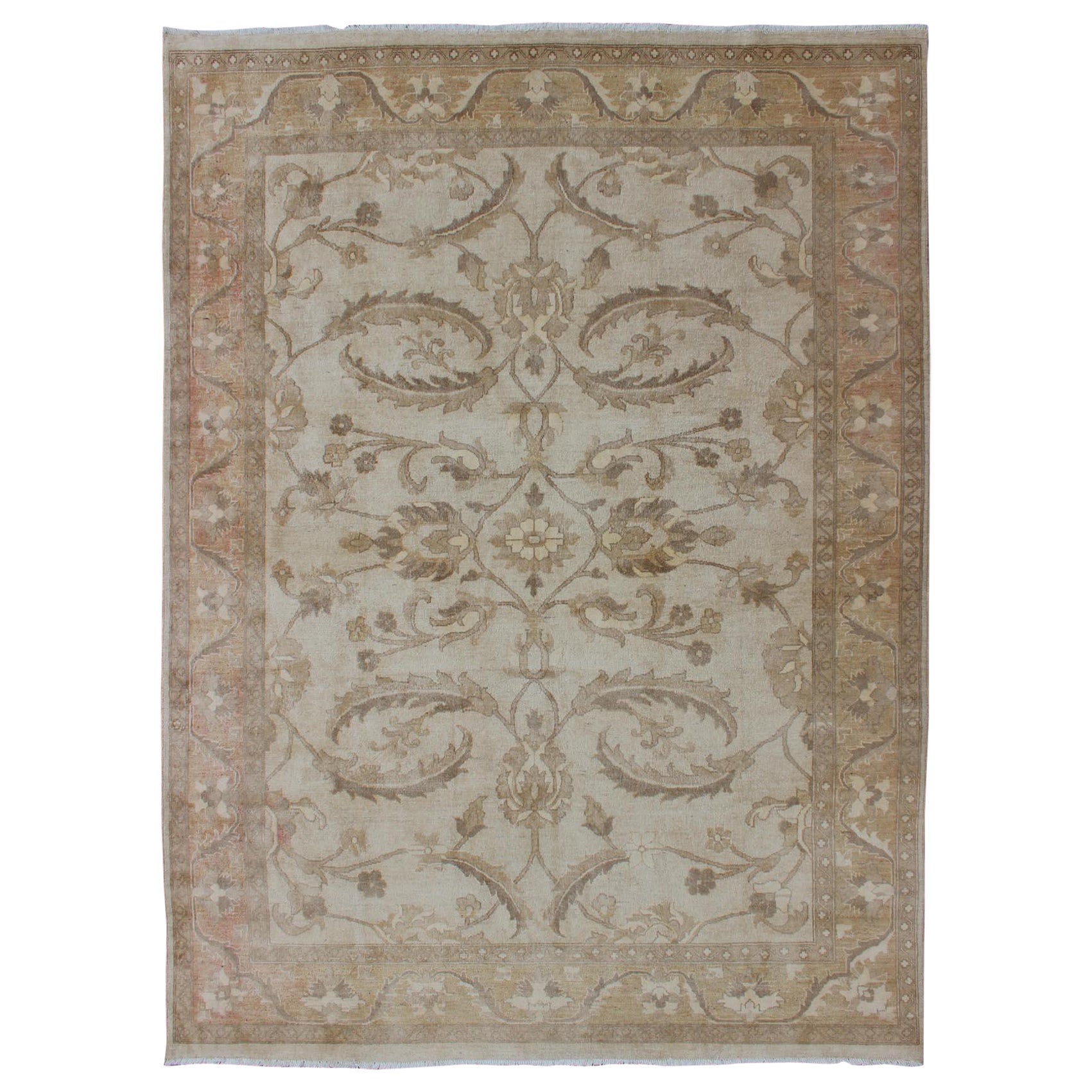 Sultanabad Design Modern Rug in Muted Tones