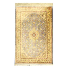 Türkischer Teppich aus reiner Seide, handgewebter orientalischer indigoblauer Teppich