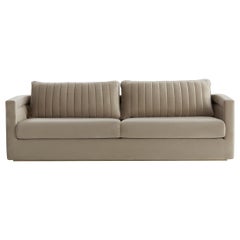 DRUMMOND Modern Sofa with back quilting and brass color plinth