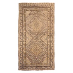 Antiker russischer Teppich im Khotan-Design