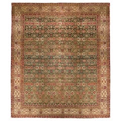 Tapis Agra ancien noué à la main en vert et beige avec motif floral rouge