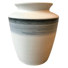 Spin Keramikvase mit blauen Streifen