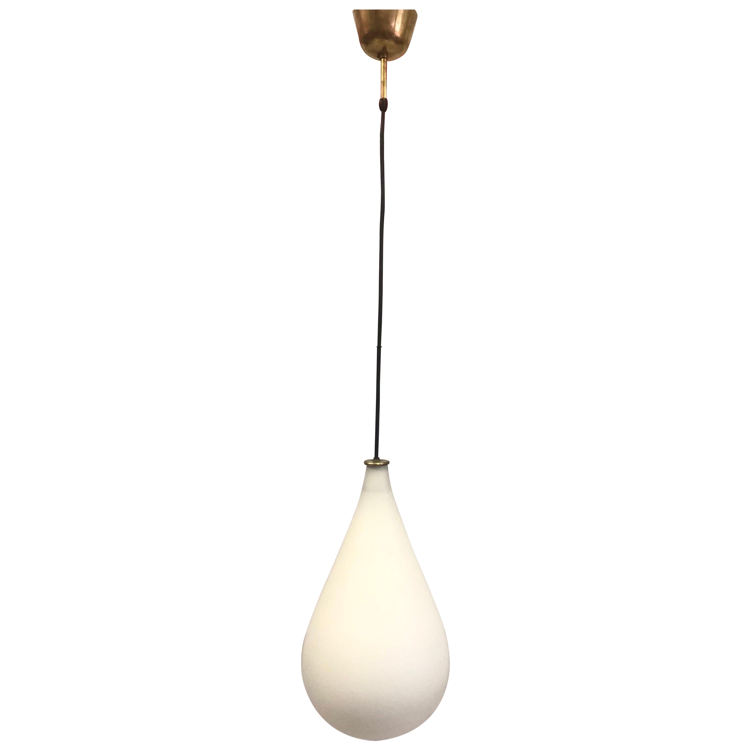 Lampe à suspension italienne en verre dépoli de style mi-siècle moderne, par Max Ingrand pour Fontana Arte