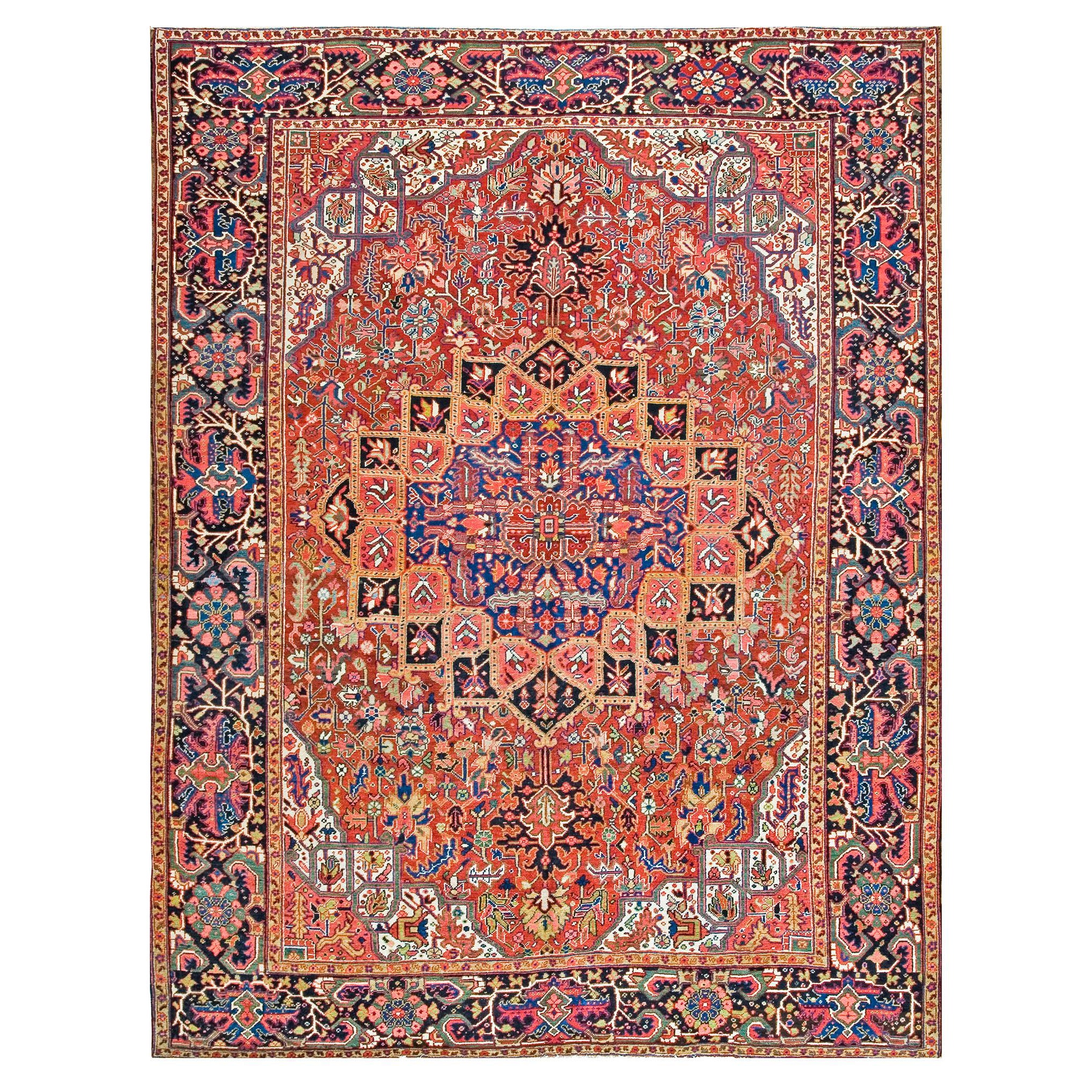 1920s Persian Heriz Carpet ( 9' x 11' 11" - 275 x 363 cm ) For Sale