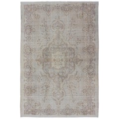 Medallion Retro Turkish Distressed Rug in Sand, Cream, Lavender, Taupe