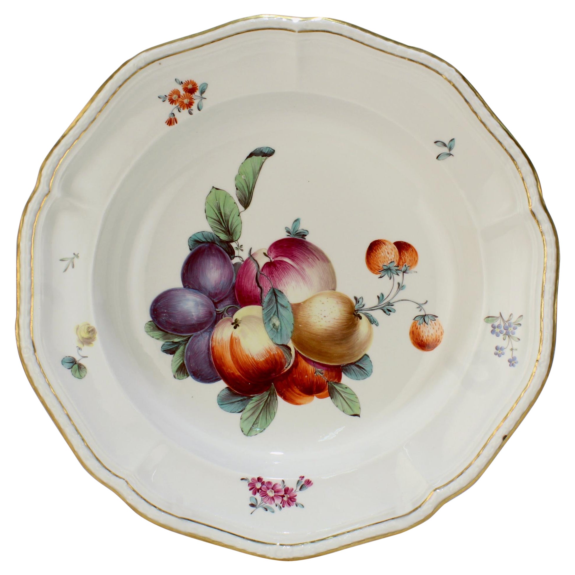 Bol en porcelaine de Frankenthal du 18ème siècle avec décoration de fruits peintes à la main 