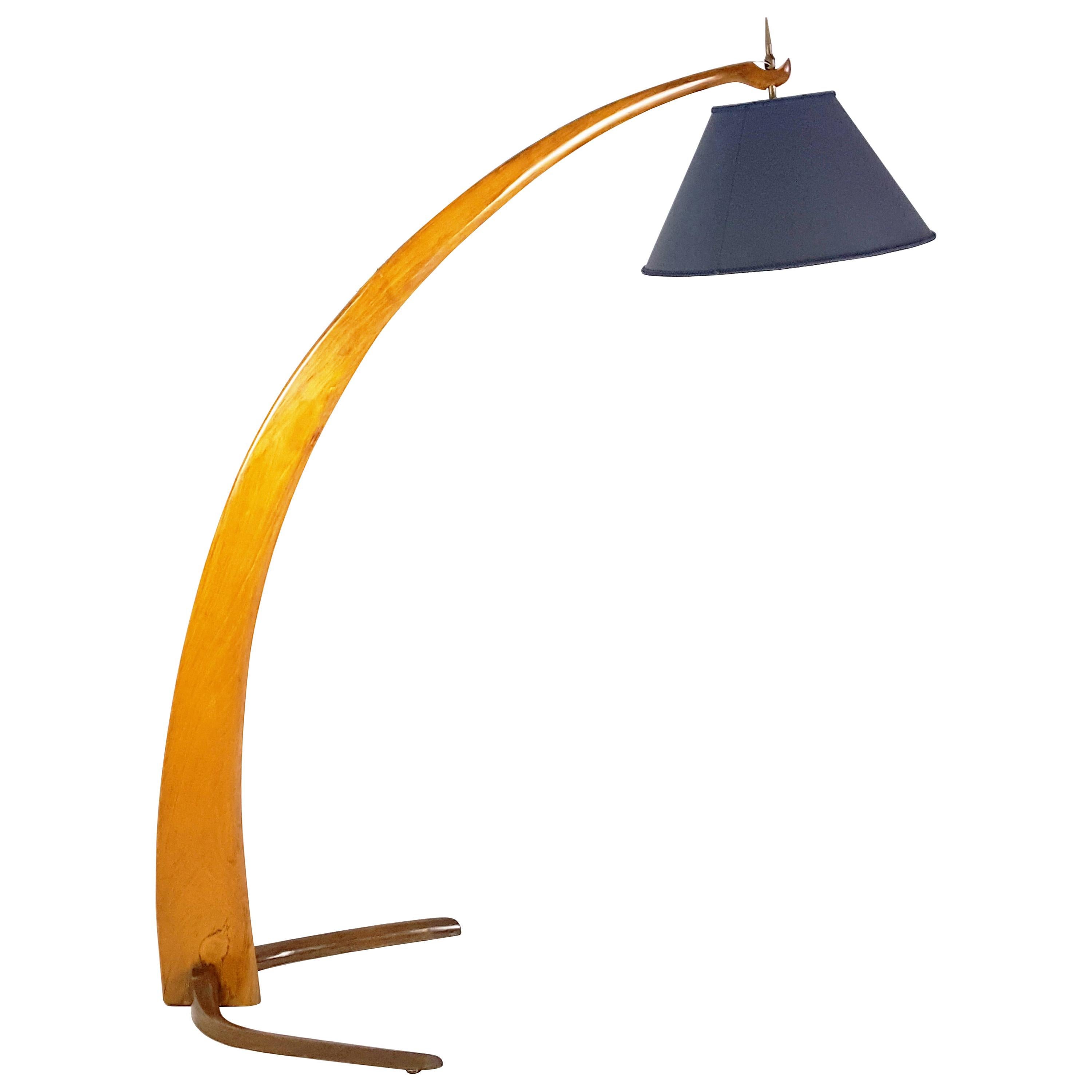 Wooden & Brass Mid-Century Curved Floor Lamp in the Manner of Rispal For Sale