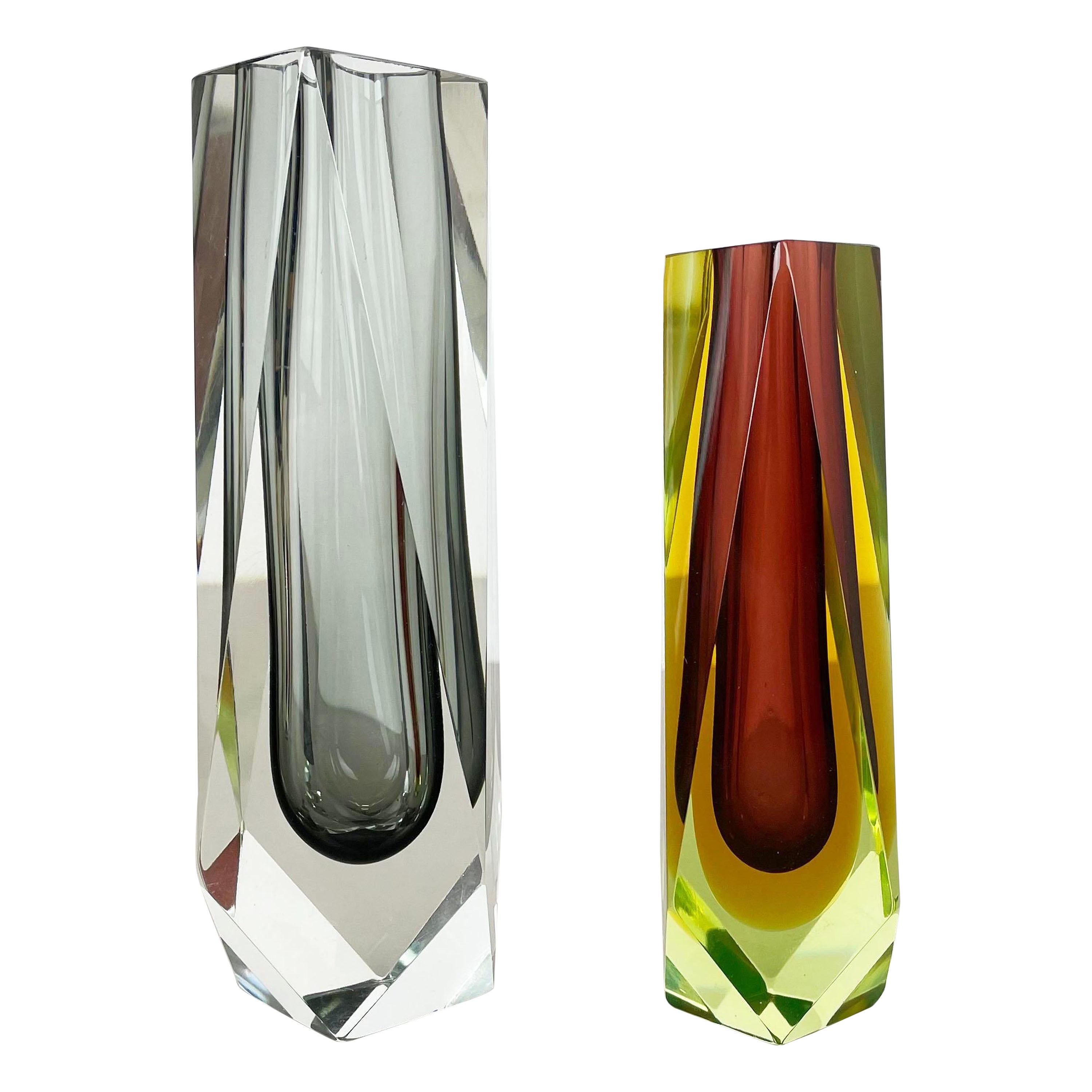 Rare ensemble de 2 vases Sommerso en verre de Murano à facettes, Italie, 1970 en vente
