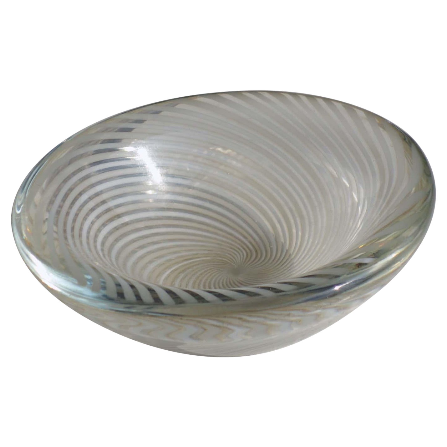 1950 "Mezza Filigrana" Carlo Scarpa Venini Italian design Murano Glass Bowl For Sale