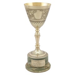 1960er Jahre 9K Gelbgold Präsentation Cup Vintage
