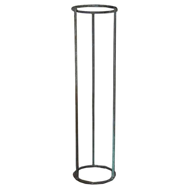 Rare Walter Lamb Tall Plant Stand im Angebot