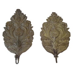 Appliques françaises en cuivre teinté foncé « Palm » embossées à fleurs, vers 1900