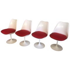 Eero Saarinen & Knoll 4 Swivel Tulip Chairs