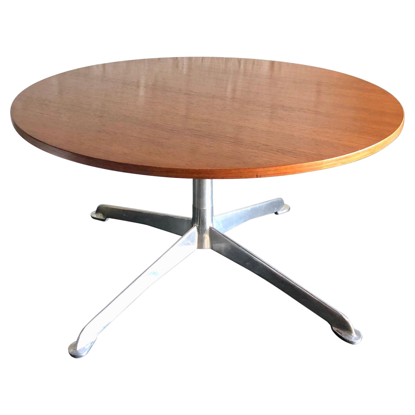 Table basse / table d'appoint danoise ronde en teck, de style moderne du milieu du siècle, vers les années 1960