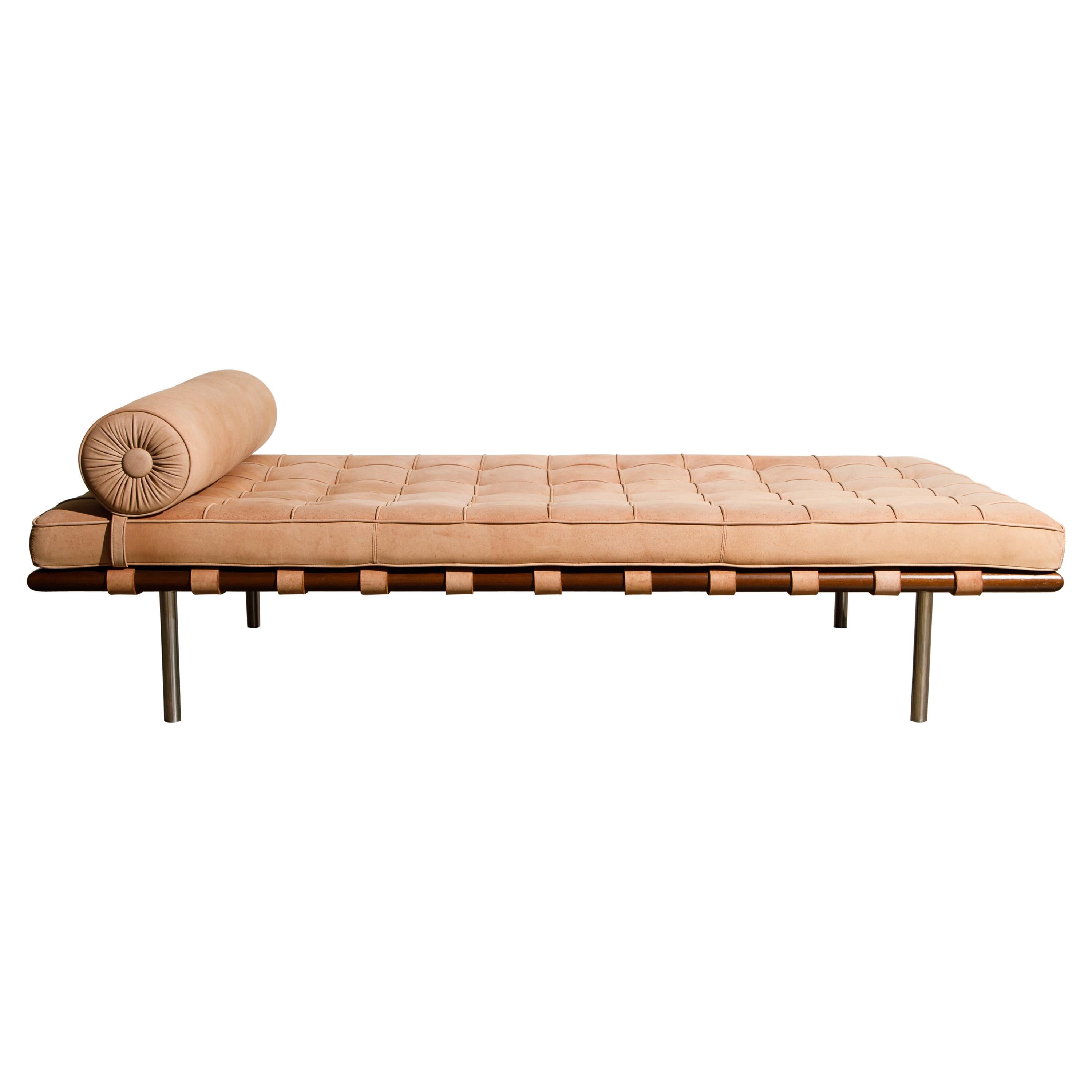 Barcelona Daybed in Nude Suede by Ludwig Mies van der Rohe for Knoll, Signed 