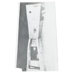 Photographie d'archives de la sculpture d'Isamu Noguchi « Vase-1952 », vers 1955 