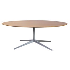 Florence Knoll Table Desk in Oak, Knoll International