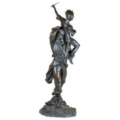 Fine Patinated Bronze Sculpture of a Soldier Carrying a Drummer