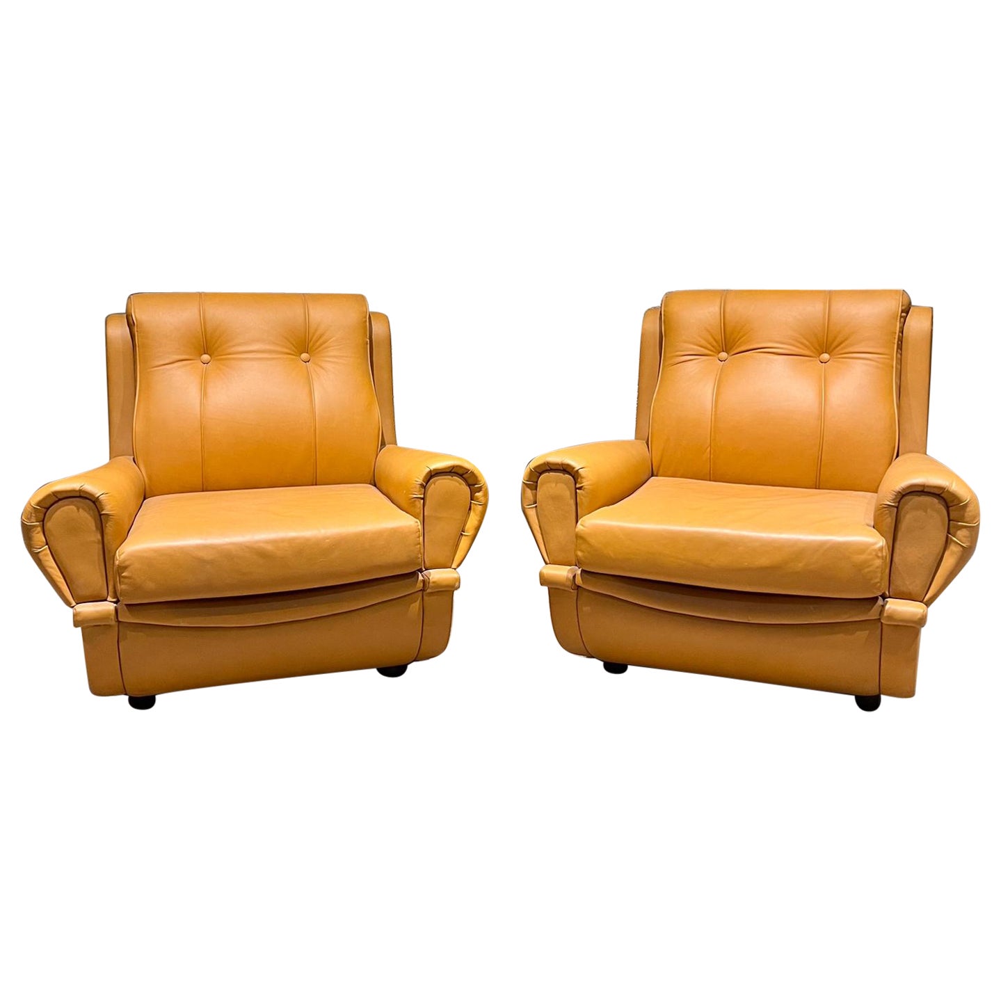 1960s Giuseppe Munari for Poltrona Italian Leather Lounge Chairs 