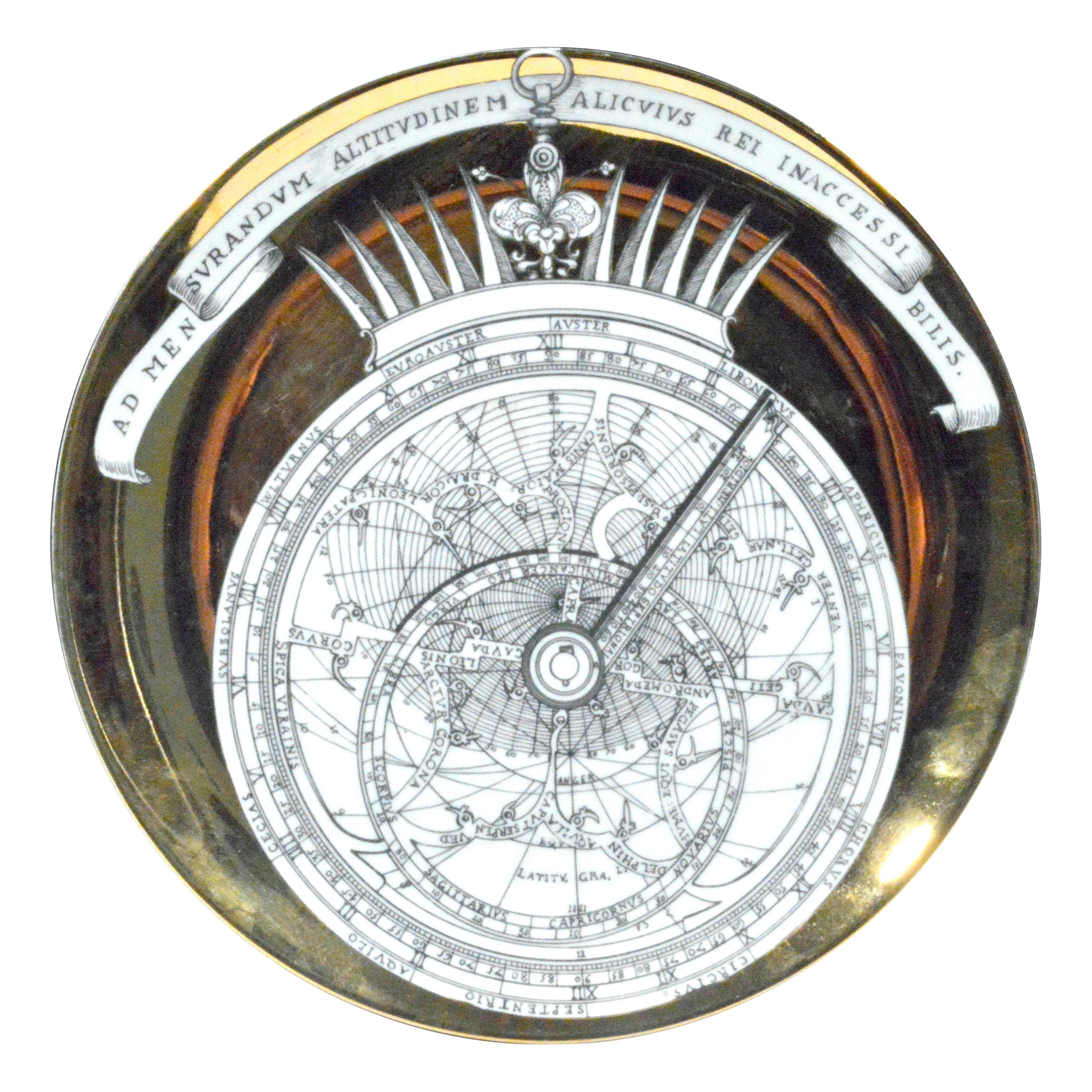Assiette en porcelaine Astrolabe de MCM Piero Fornasetti, #1, motif Astrolabio