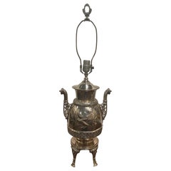 Urne à eau chaude en métal argenté adaptée comme lampe, 20ème siècle