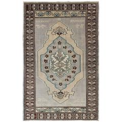Vintage Turkish Oushak Rug 3