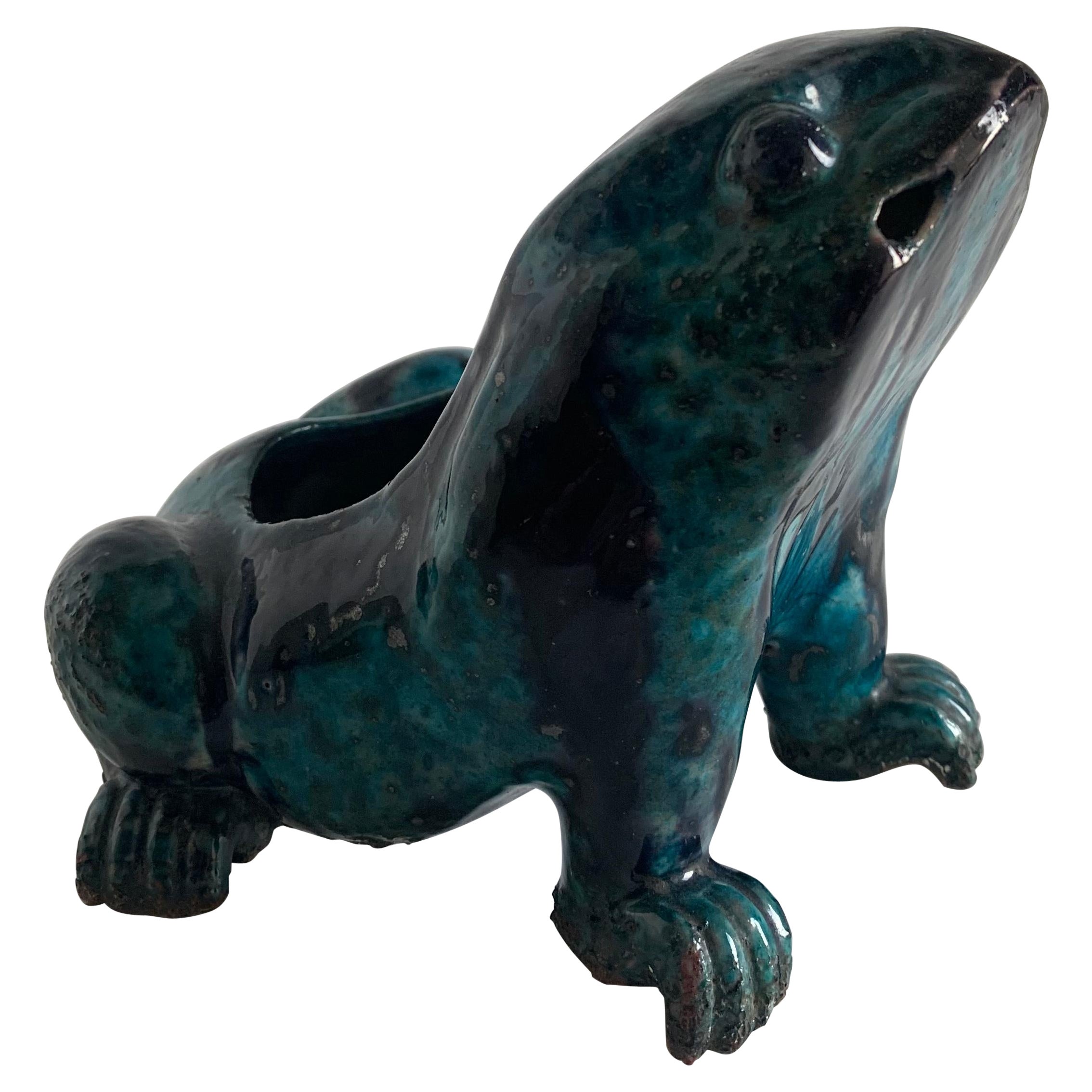 Chinese Kangxi Period Porcelain Glazed Figure of a Frog For Sale