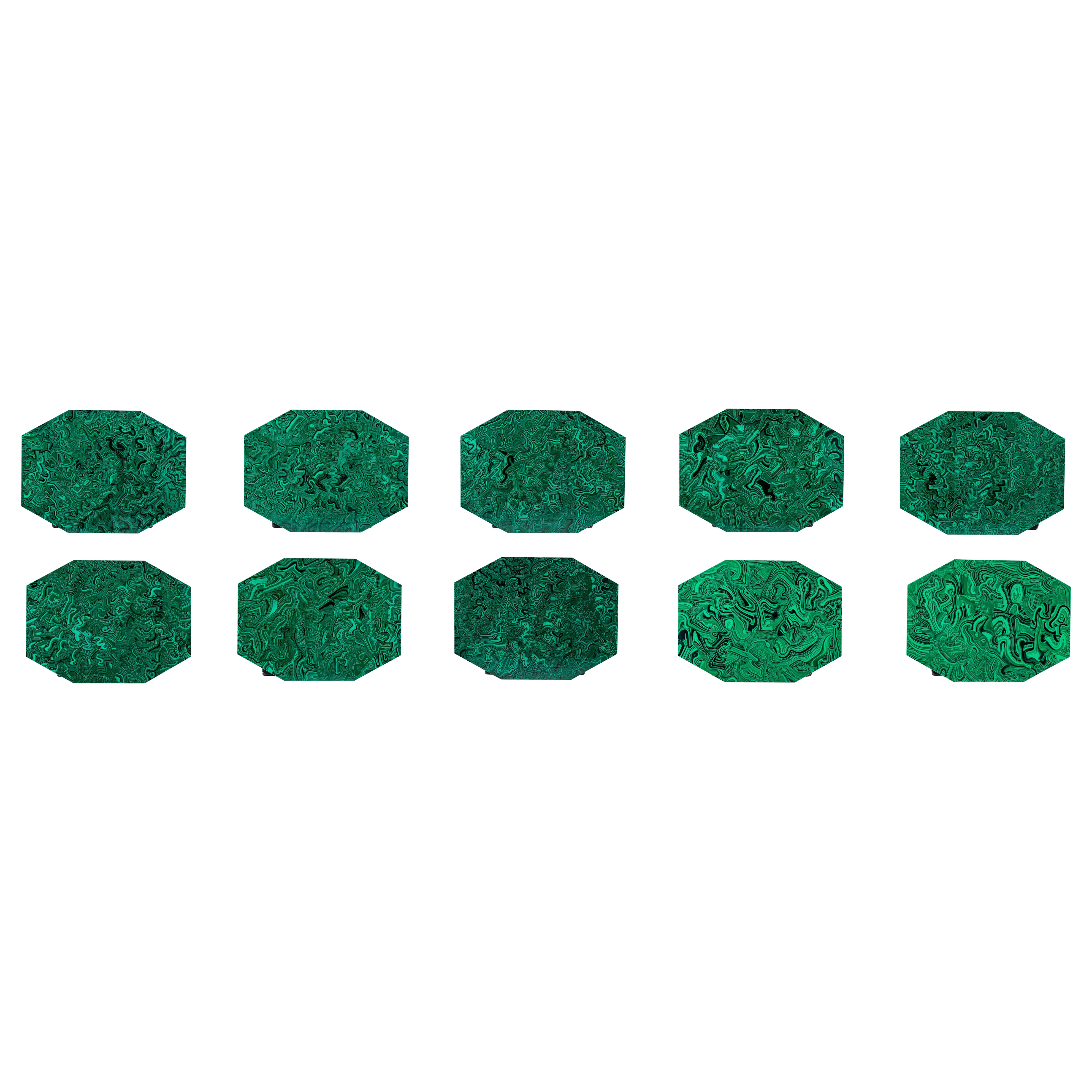 Lot de 10 sets de tapis de table en fausse malachite de pierre impériale, acrylique, signés en vente