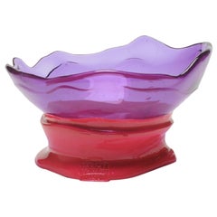 Grand vase Collina XL en résine violet clair et fuchsia mat de Gaetano Pesce