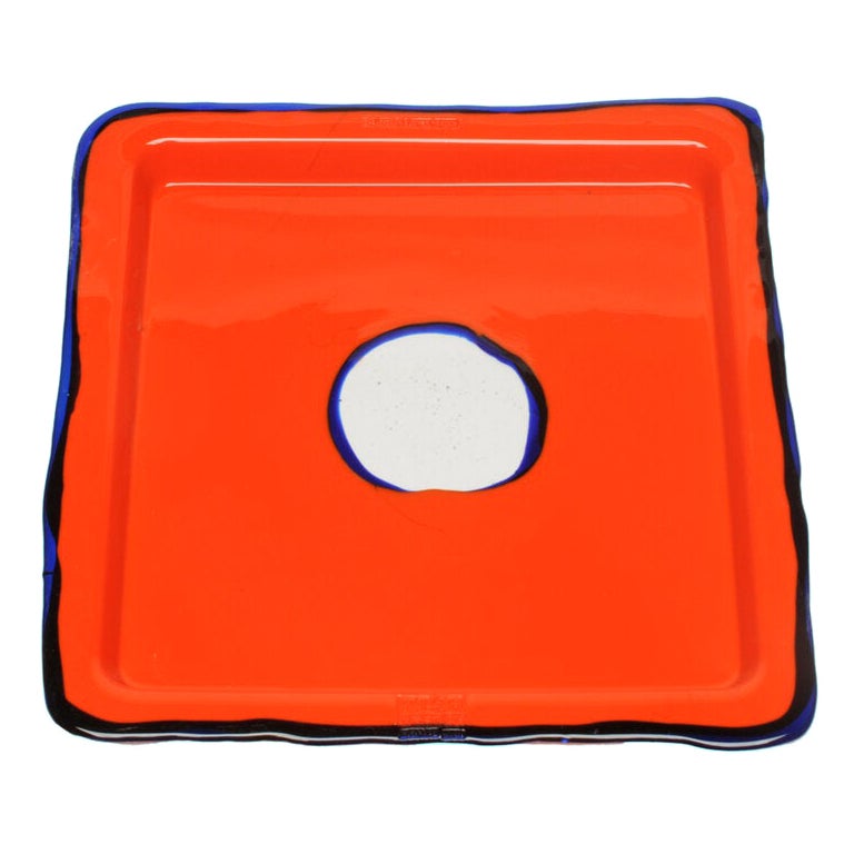 Mittelgroßes, quadratisches Tablett in mattem Orange und Blau von Gaetano Pesce