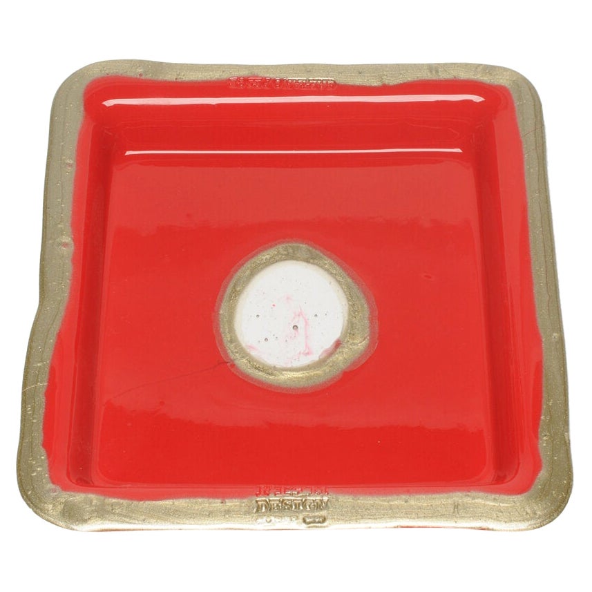 Try-Tray Quadratisches Tablett in mattem Rot, Bronze von Gaetano Pesce