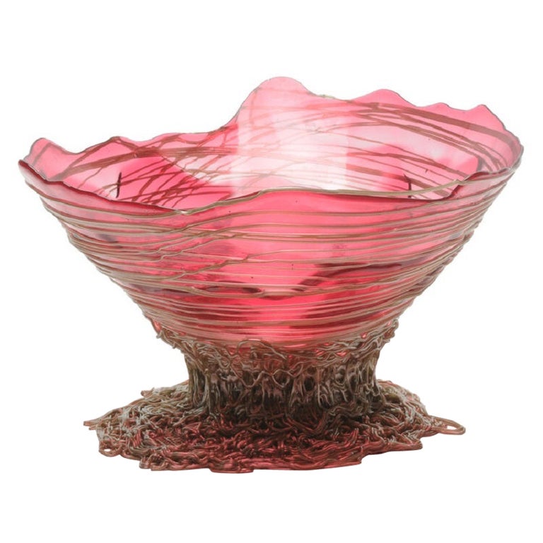 Ogiva Medium Resin Basket in Clear Fuchsia and Bronze by Gaetano Pesce For Sale