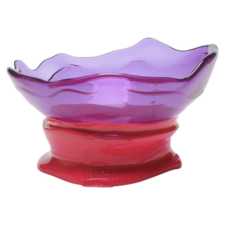 Grand vase Collina en résine violet clair et fuchsia mat de Gaetano Pesce